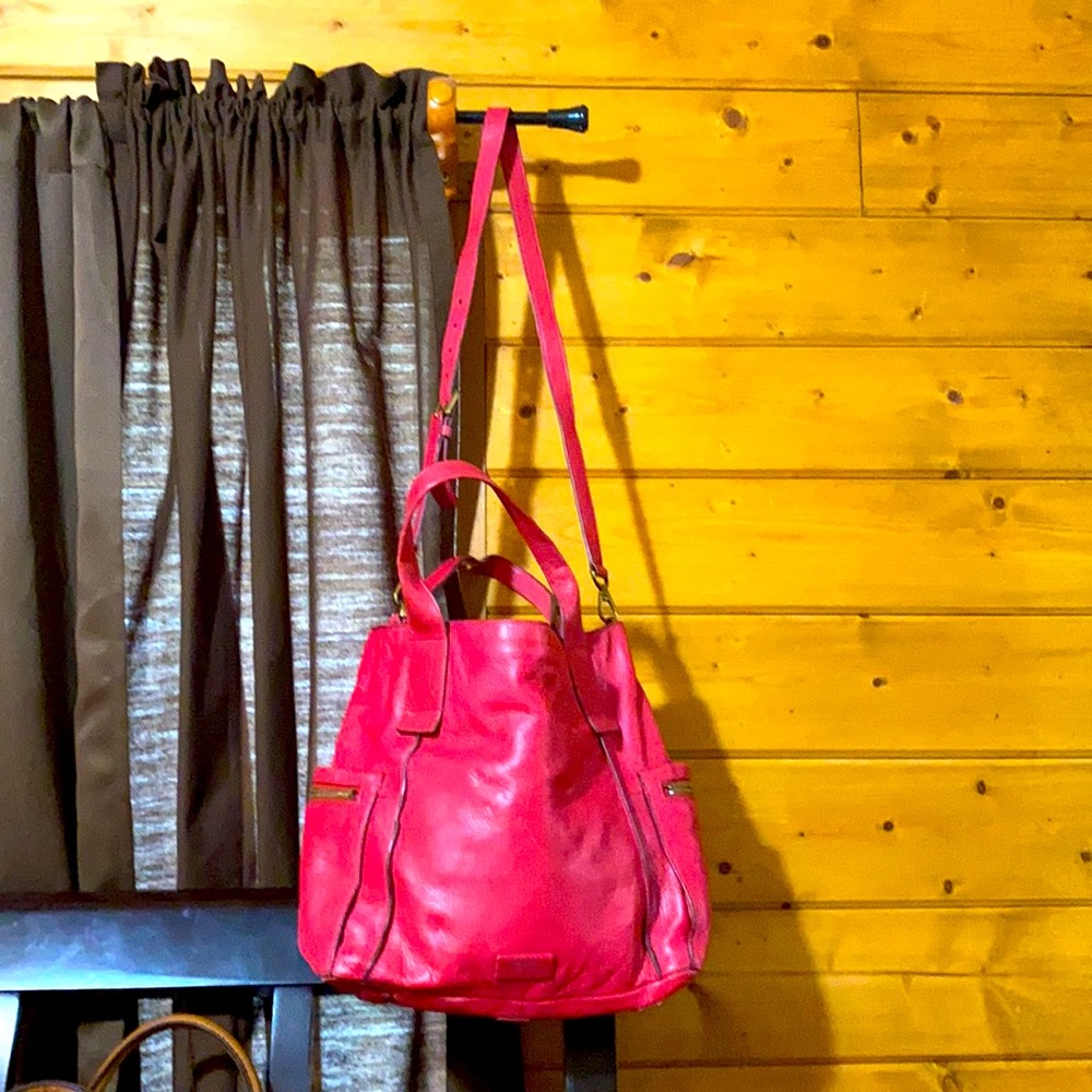 Pink fossil leather bag
